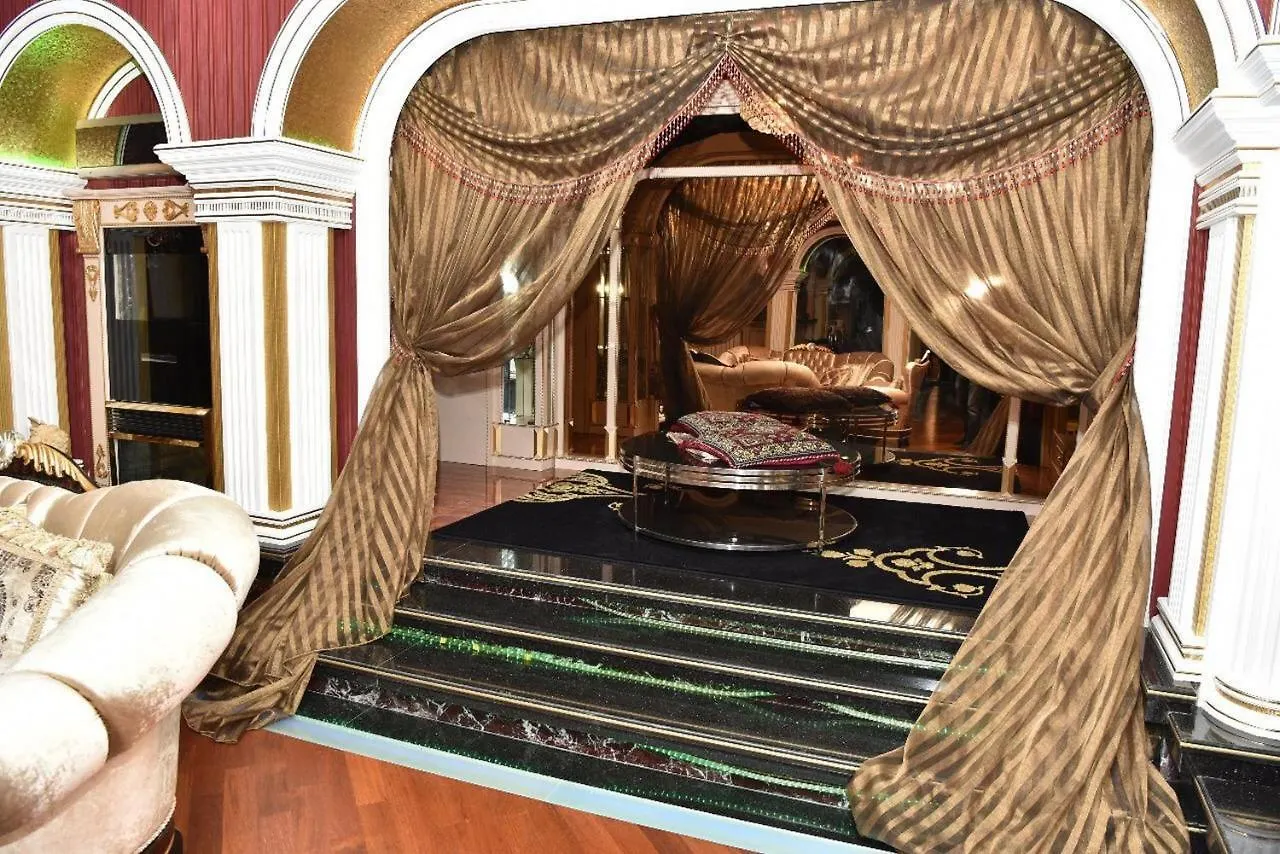 Sheikh Apartment In Baku