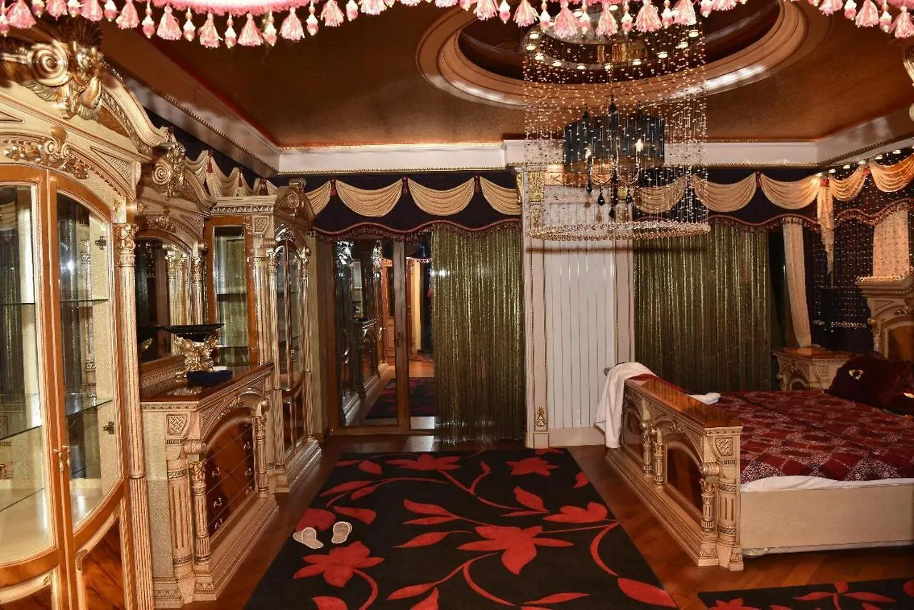 Sheikh Apartment In Baku 0*,